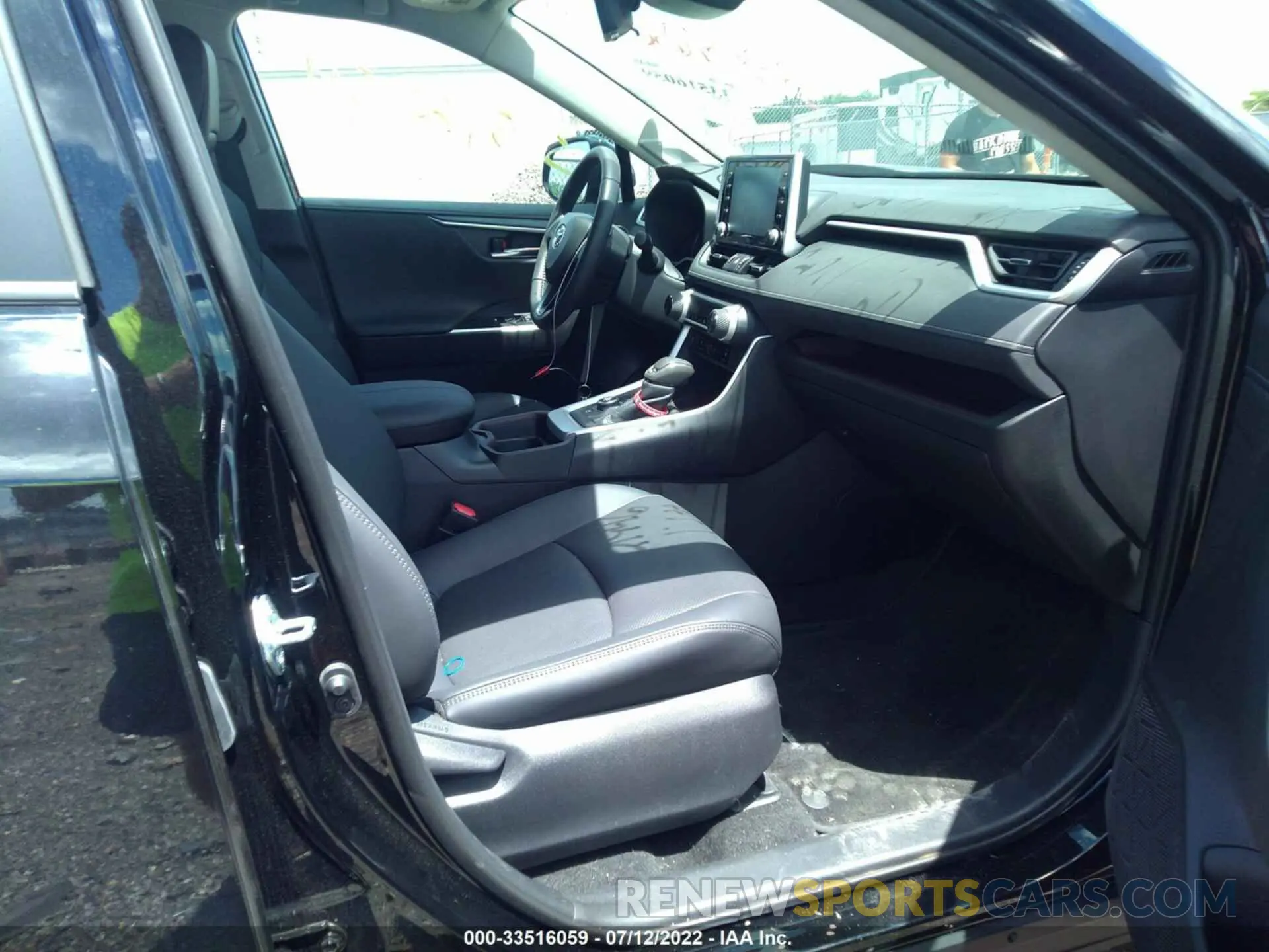 5 fotografías del automóvil dañado 4T3D6RFV6MU054380 TOYOTA RAV4 2021