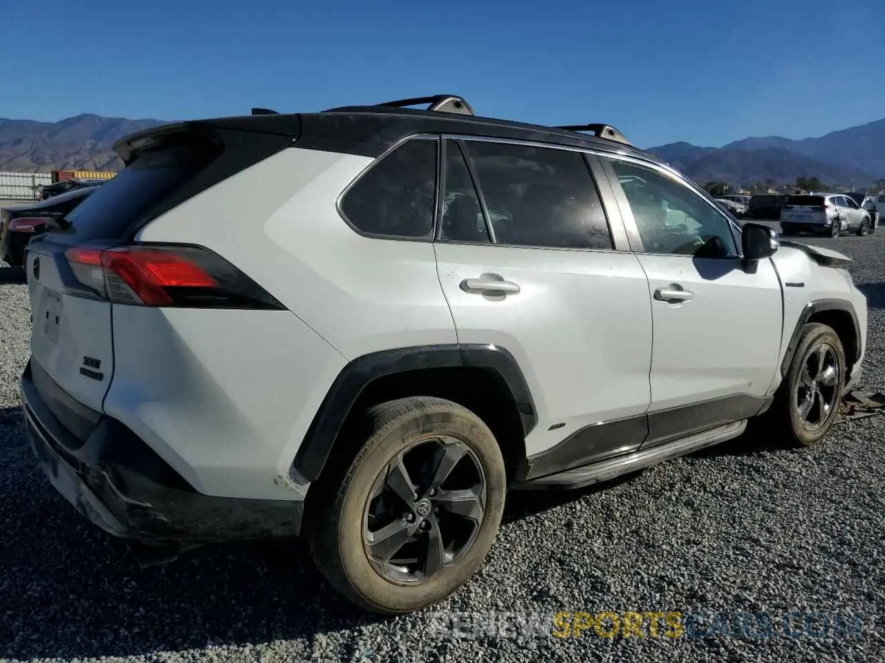 3 fotografías del automóvil dañado 4T3E6RFV5MU036683 TOYOTA RAV4 2021