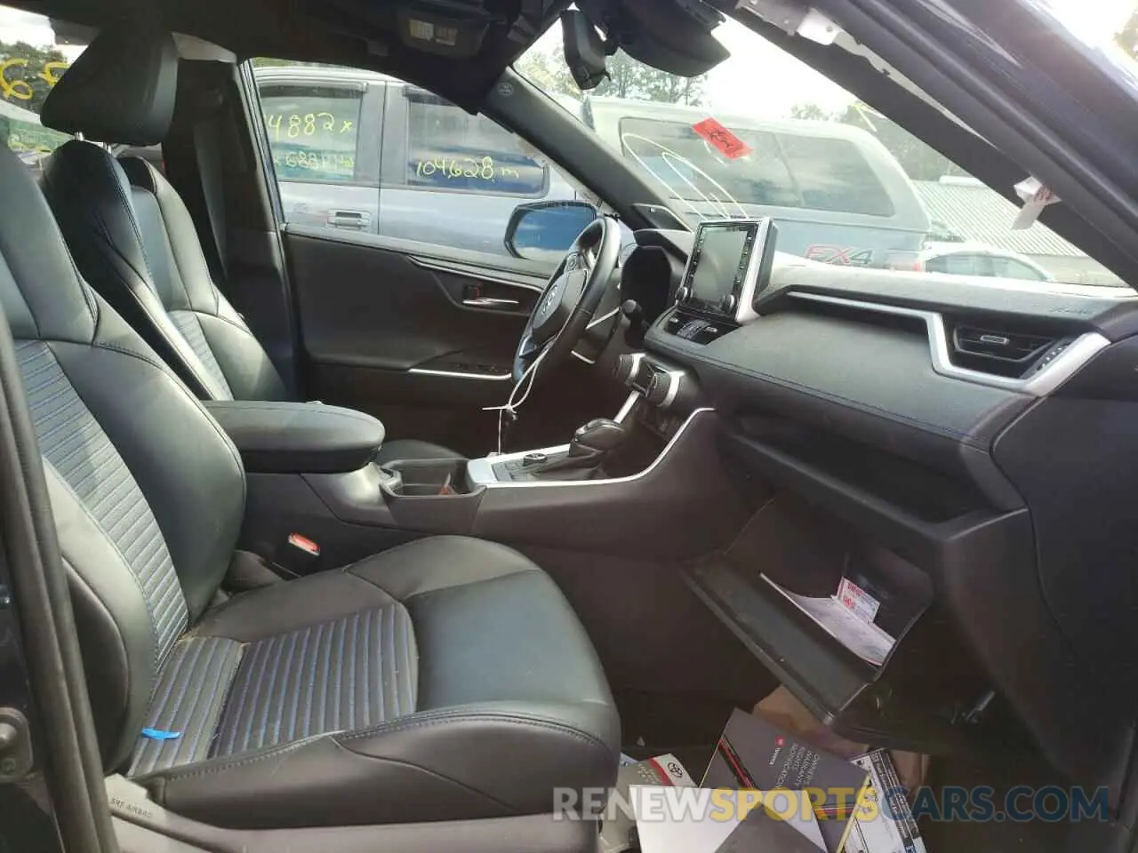 5 fotografías del automóvil dañado 4T3E6RFV9MU013701 TOYOTA RAV4 2021