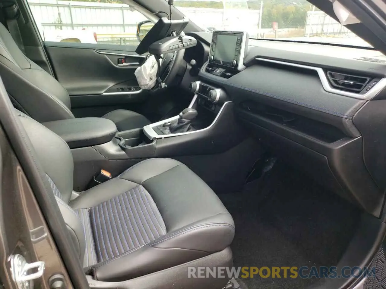 5 fotografías del automóvil dañado 4T3E6RFVXMU063555 TOYOTA RAV4 2021