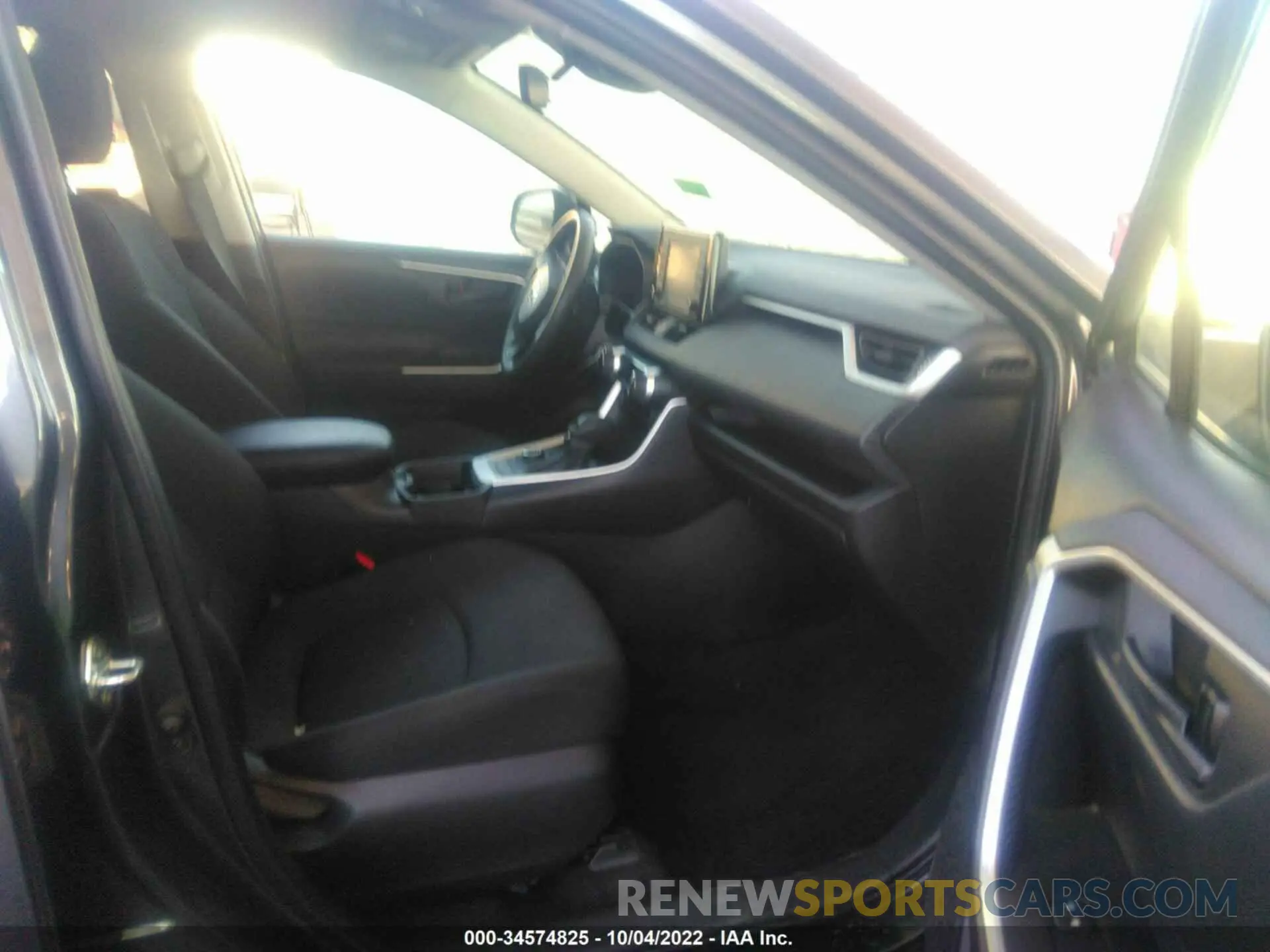 5 fotografías del automóvil dañado 4T3L6RFV2MU030427 TOYOTA RAV4 2021