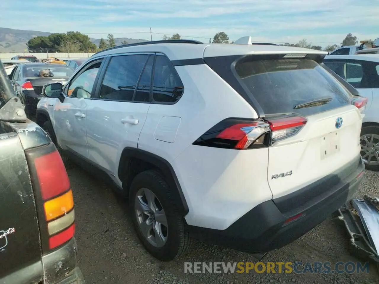 2 fotografías del automóvil dañado 4T3L6RFV5MU022399 TOYOTA RAV4 2021