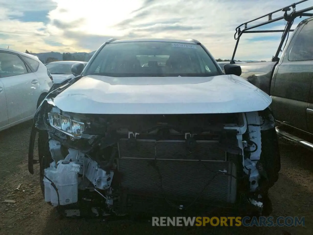 5 fotografías del automóvil dañado 4T3L6RFV5MU022399 TOYOTA RAV4 2021