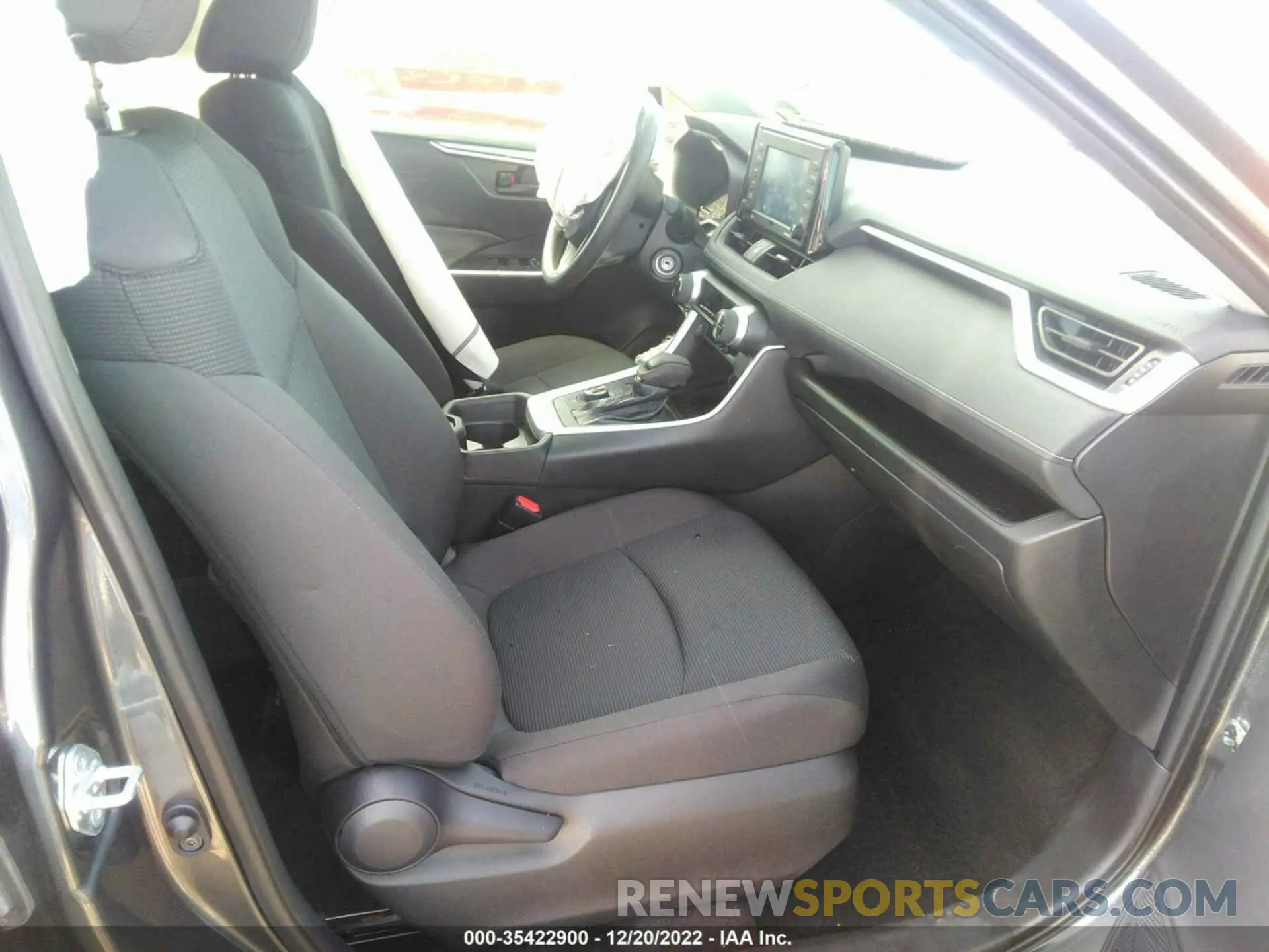 5 fotografías del automóvil dañado 4T3LWRFV9MU034118 TOYOTA RAV4 2021