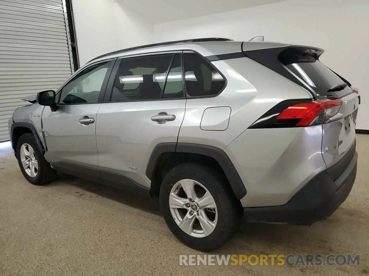 2 fotografías del automóvil dañado 4T3LWRFVXMU049906 TOYOTA RAV4 2021