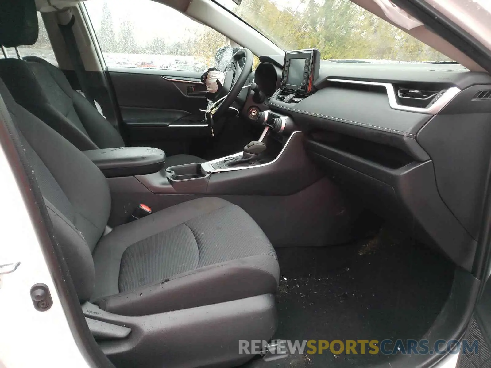 5 fotografías del automóvil dañado 4T3M6RFV8MU013359 TOYOTA RAV4 2021