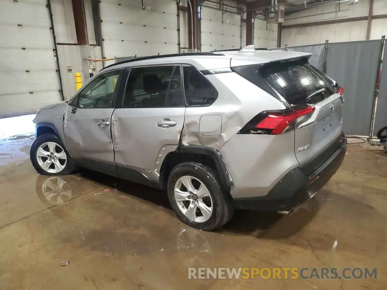 2 fotografías del automóvil dañado 4T3MWRFV0MU030785 TOYOTA RAV4 2021