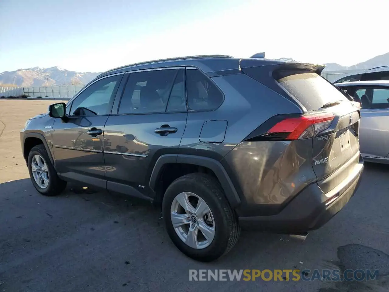 2 fotografías del automóvil dañado 4T3MWRFV2MU020646 TOYOTA RAV4 2021