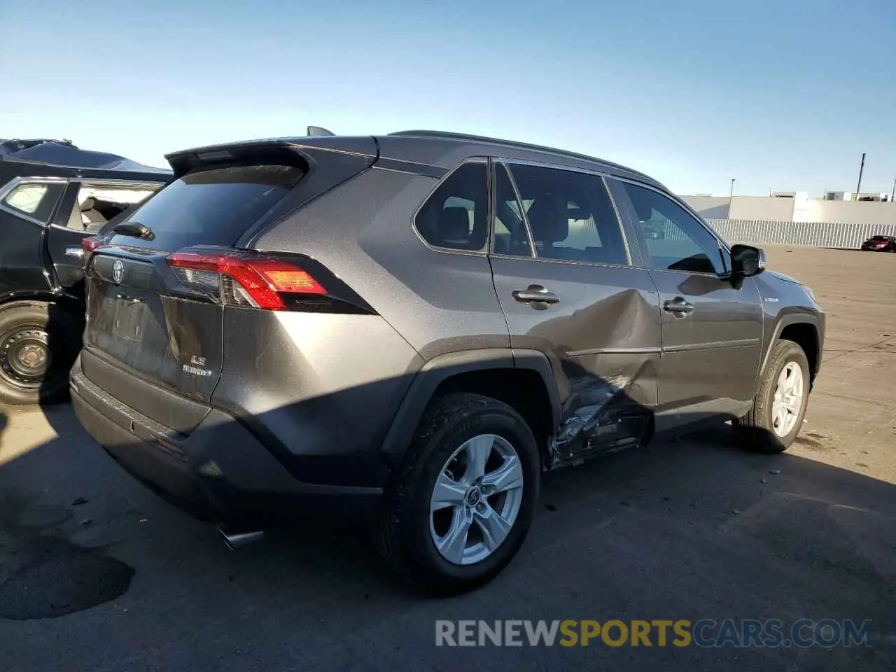 3 fotografías del automóvil dañado 4T3MWRFV2MU020646 TOYOTA RAV4 2021