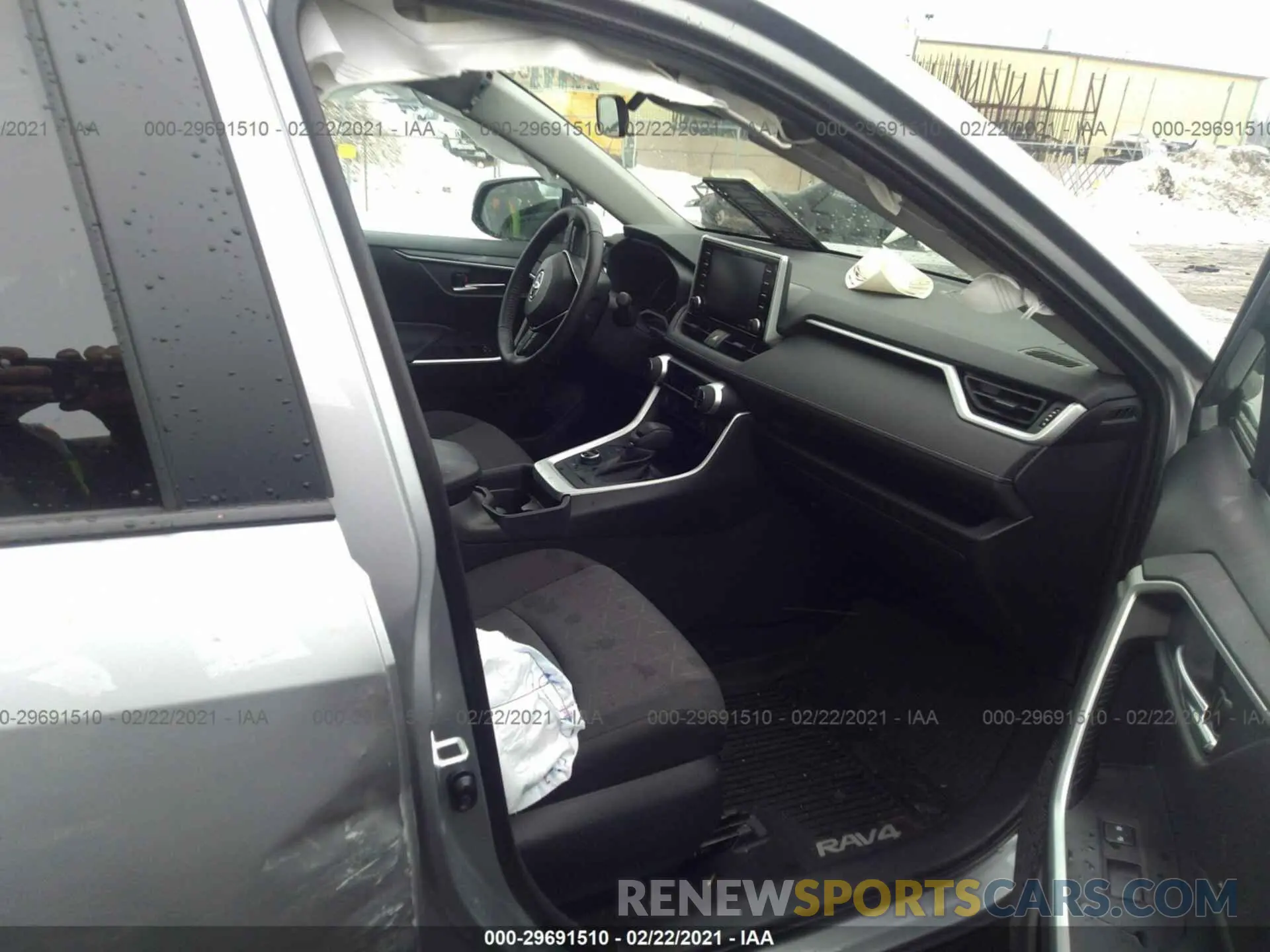 5 fotografías del automóvil dañado 4T3R6RFV5MU016855 TOYOTA RAV4 2021