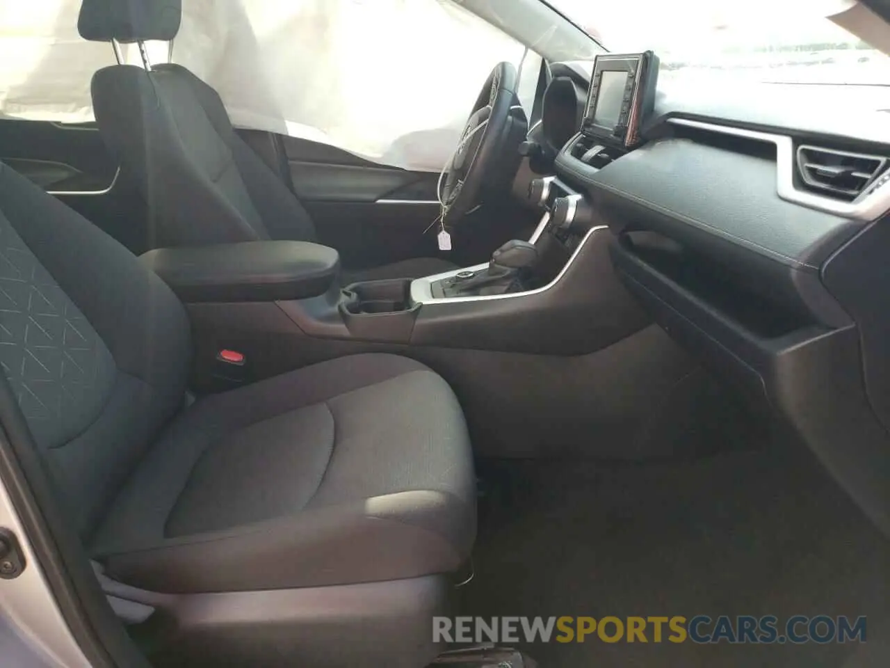 5 fotografías del automóvil dañado 4T3RWRFV8MU040261 TOYOTA RAV4 2021