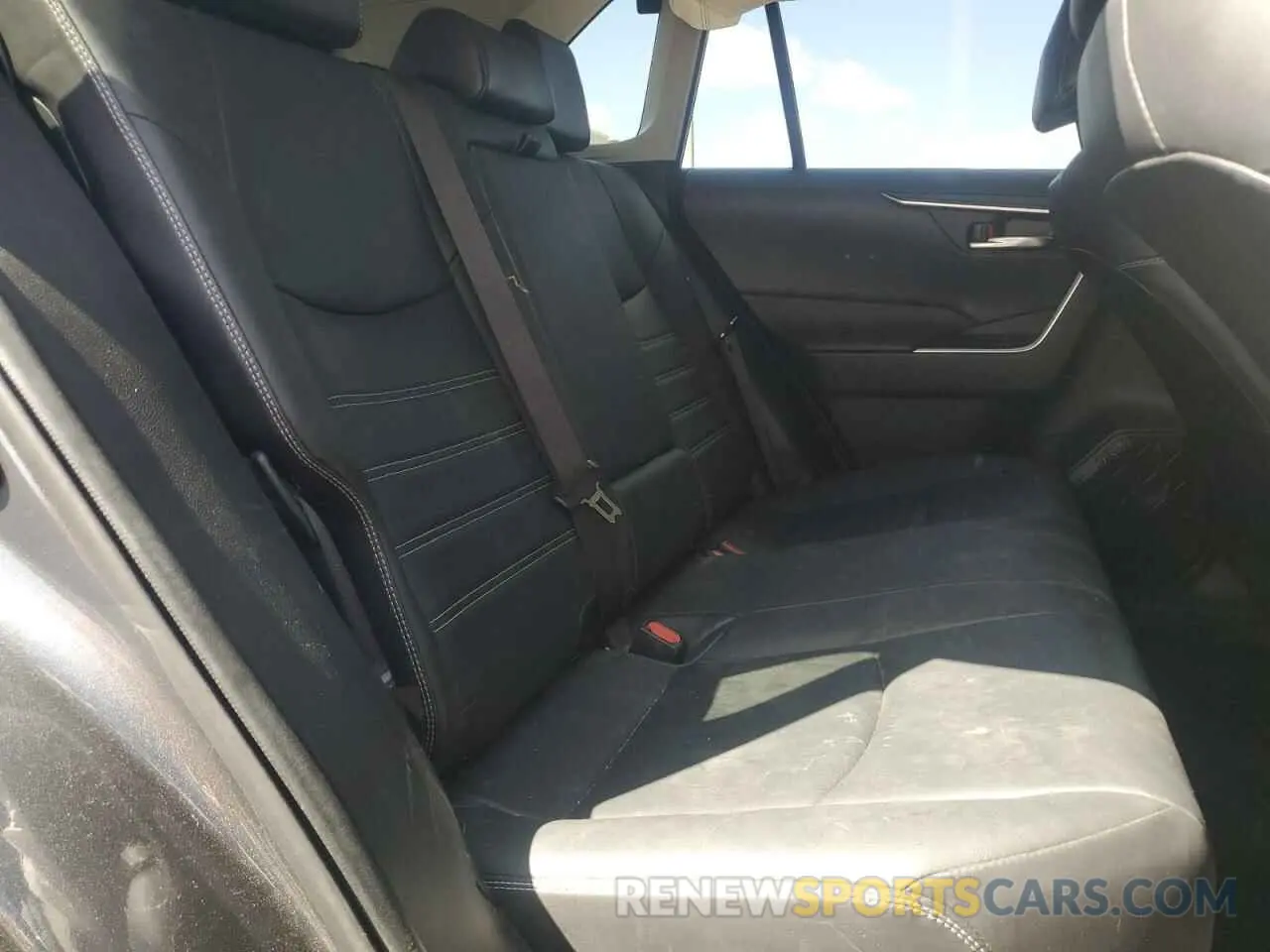 12 fotografías del automóvil dañado JTMA1RFV2MD077864 TOYOTA RAV4 2021