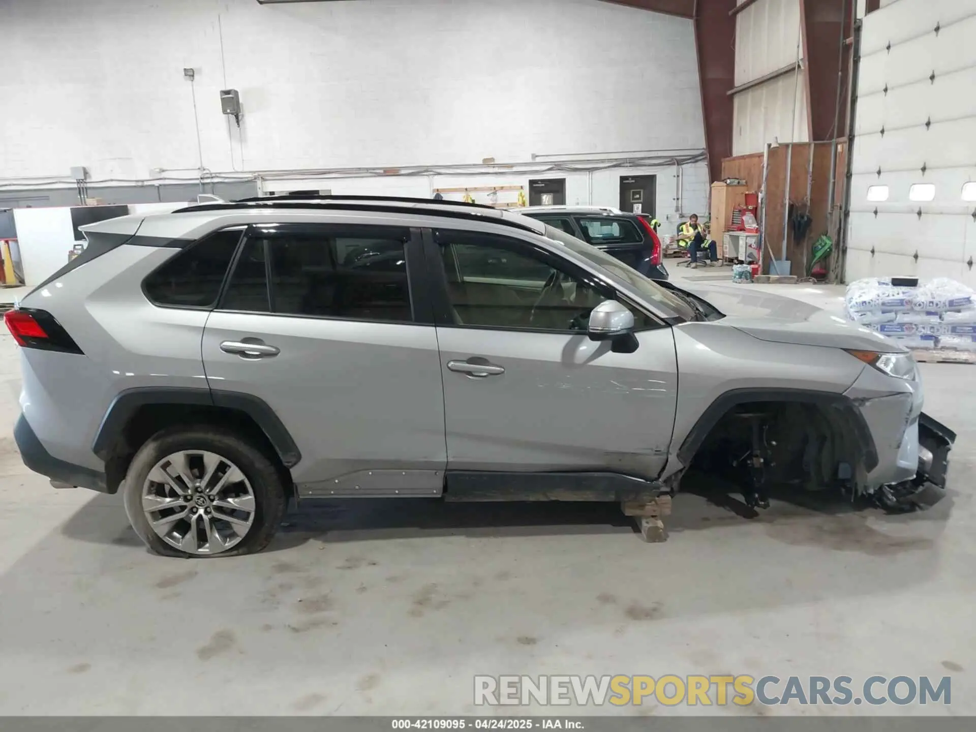 12 fotografías del automóvil dañado JTMA1RFV3MD075296 TOYOTA RAV4 2021
