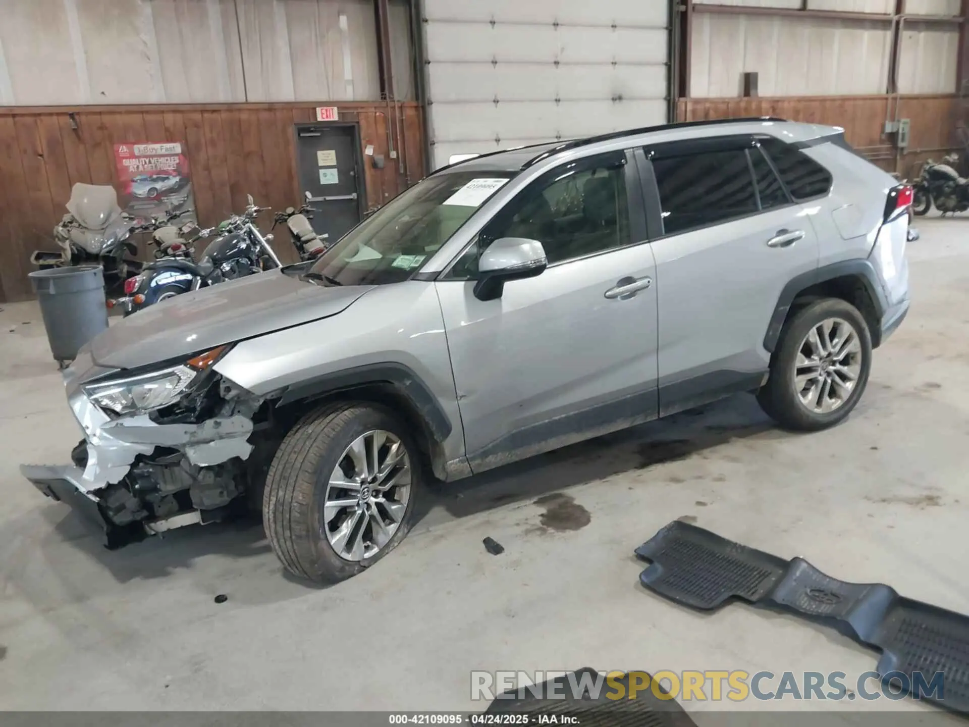 2 fotografías del automóvil dañado JTMA1RFV3MD075296 TOYOTA RAV4 2021