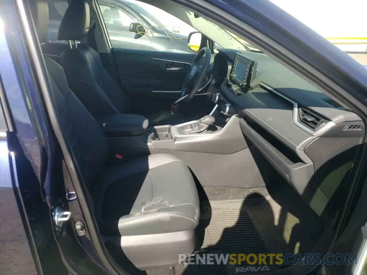 5 fotografías del automóvil dañado JTMA1RFV4MD071189 TOYOTA RAV4 2021