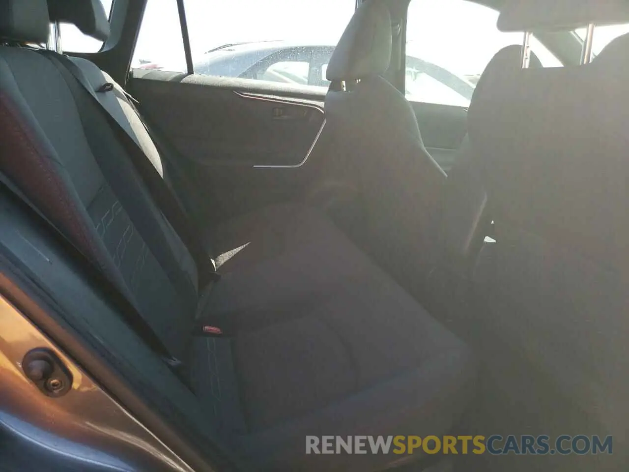 6 fotografías del automóvil dañado JTMAB3FV3MD063868 TOYOTA RAV4 2021