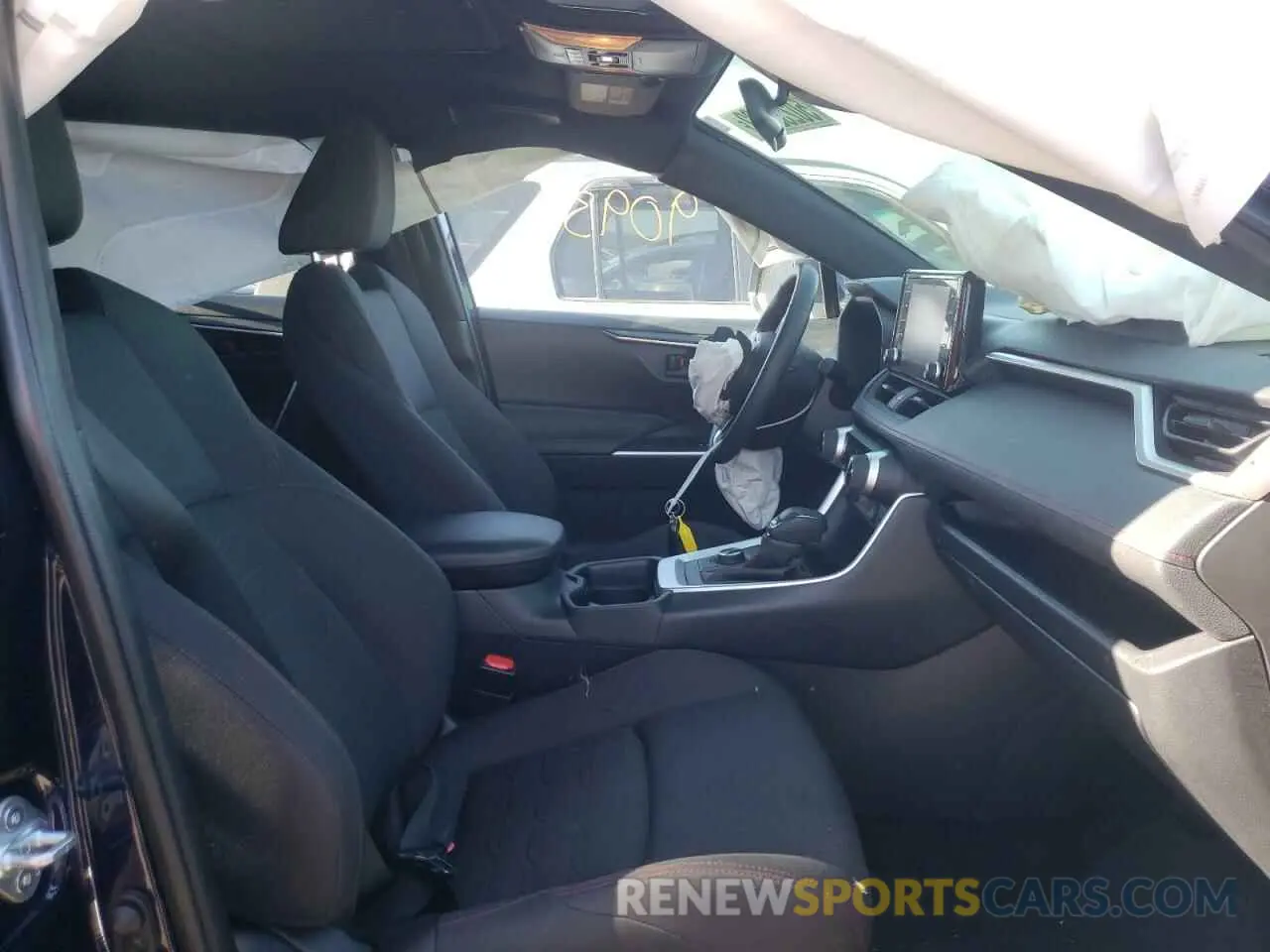 5 fotografías del automóvil dañado JTMAB3FV3MD066740 TOYOTA RAV4 2021
