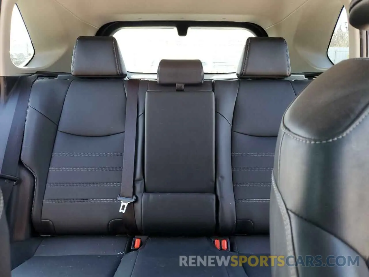 10 fotografías del automóvil dañado JTMB6RFV0MD020892 TOYOTA RAV4 2021