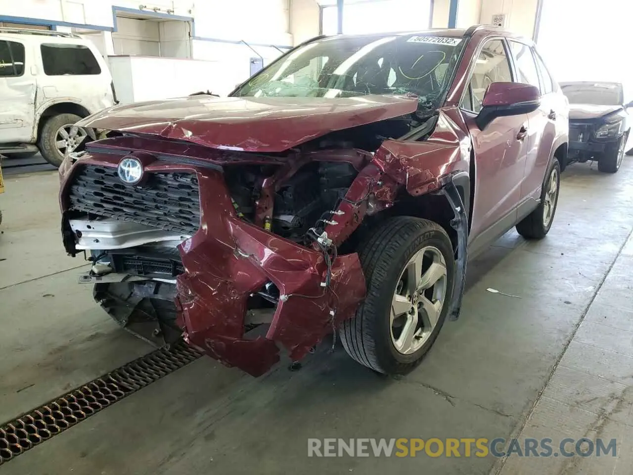 2 fotografías del automóvil dañado JTMB6RFVXMD041670 TOYOTA RAV4 2021