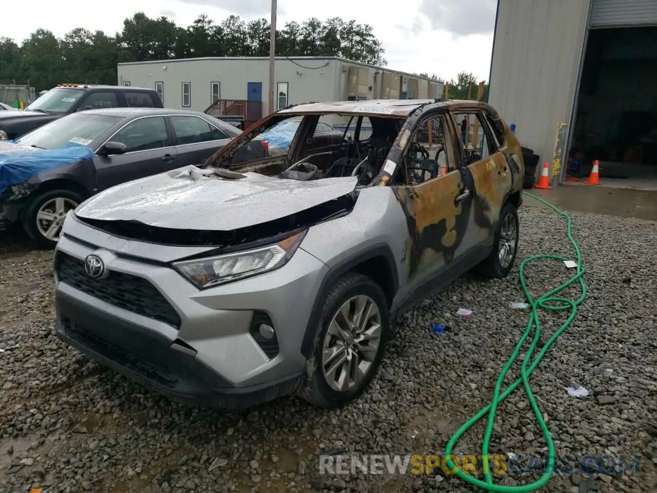 2 fotografías del automóvil dañado JTMC1RFV0MJ023585 TOYOTA RAV4 2021