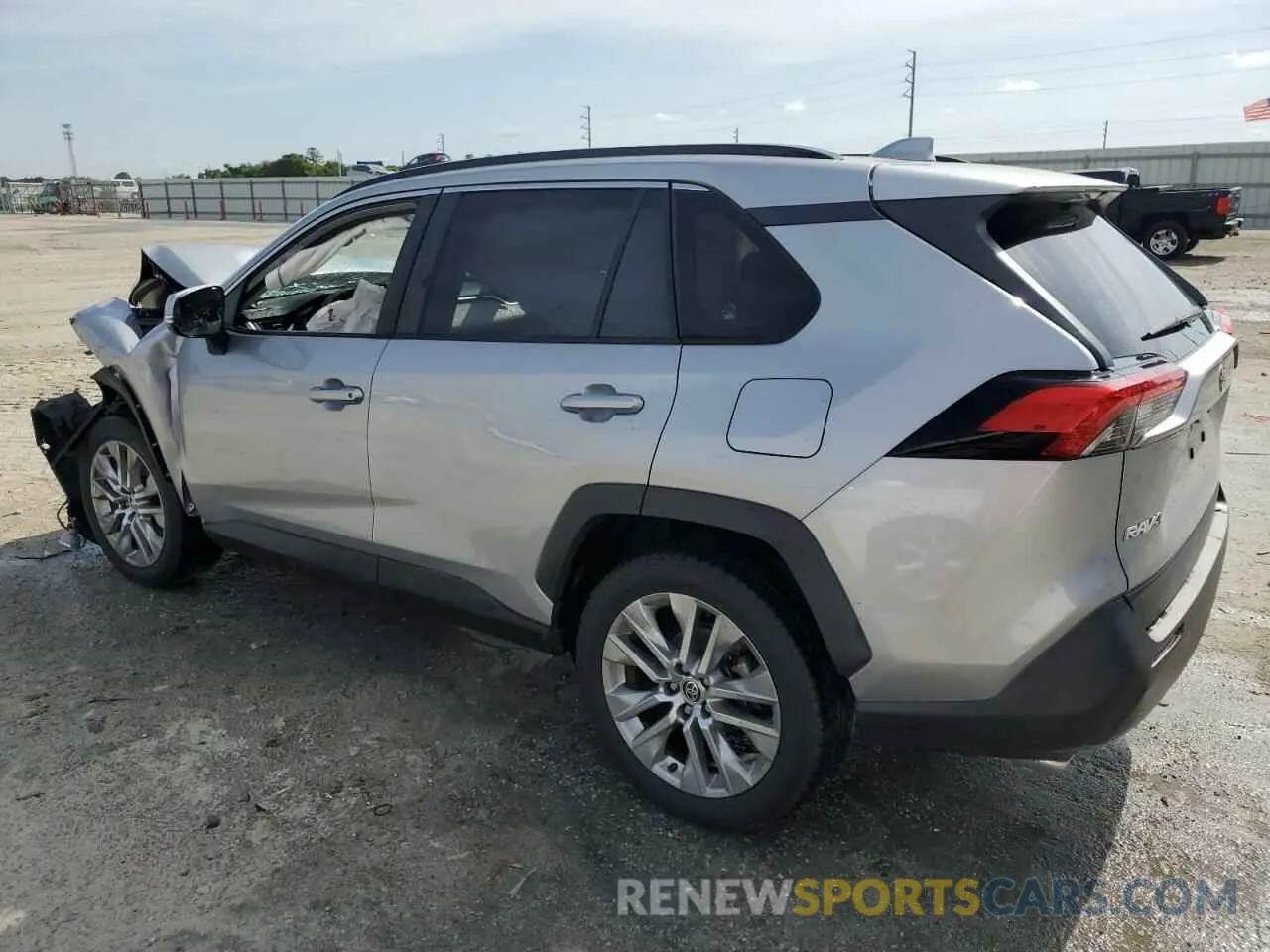 2 fotografías del automóvil dañado JTMC1RFV4MD080404 TOYOTA RAV4 2021