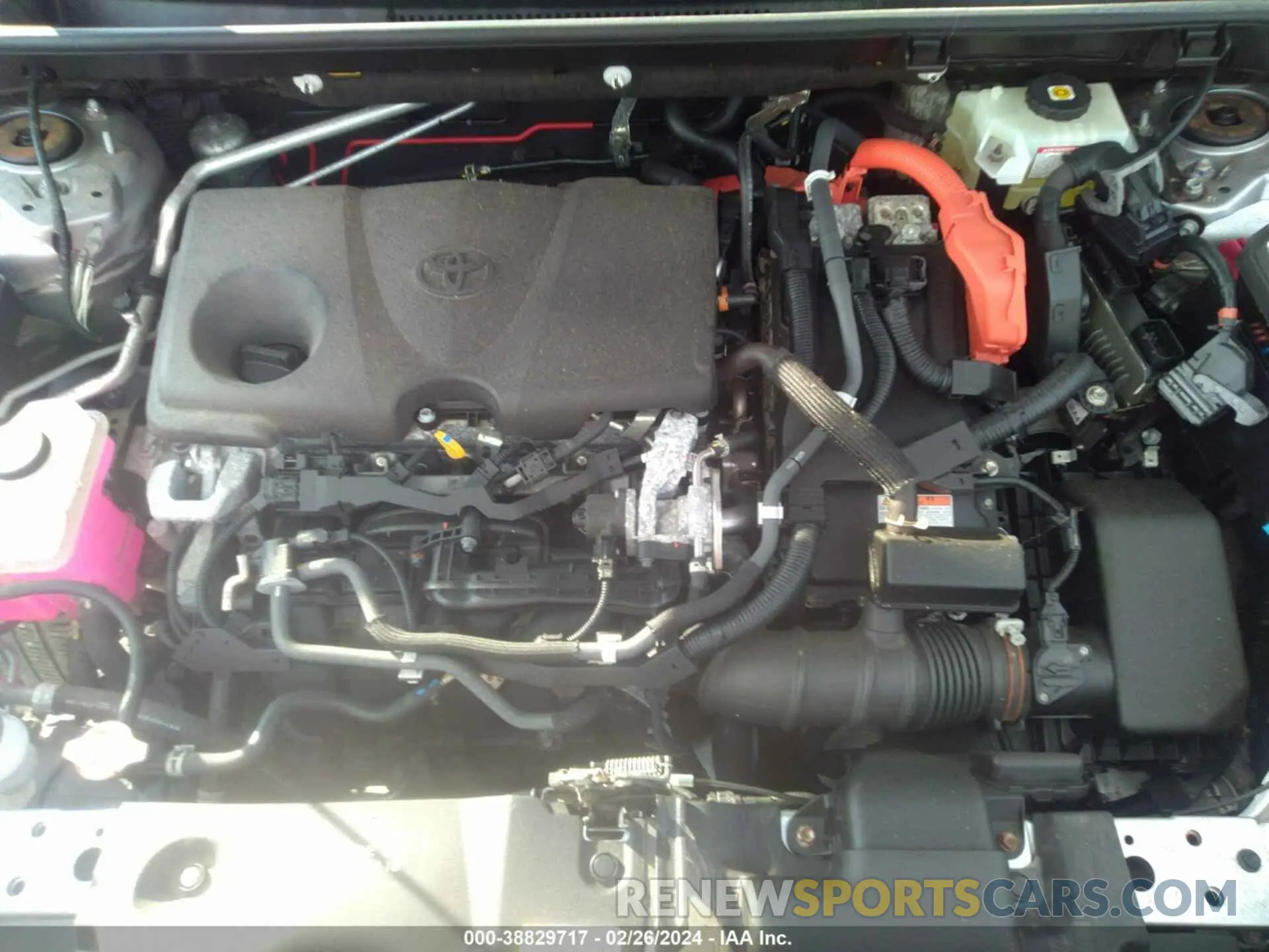 10 fotografías del automóvil dañado JTMD6RFV0MD013112 TOYOTA RAV4 2021