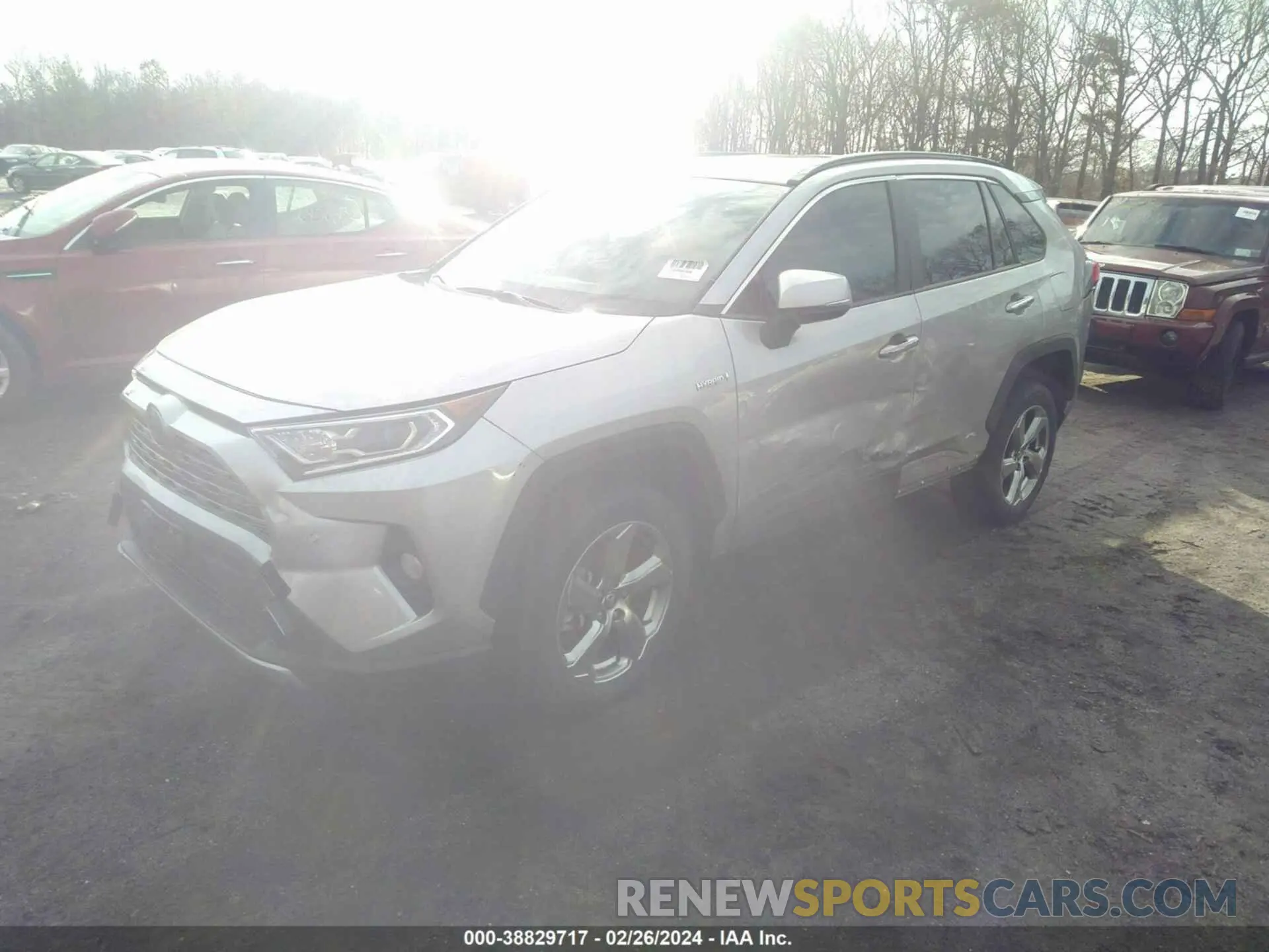 2 fotografías del automóvil dañado JTMD6RFV0MD013112 TOYOTA RAV4 2021