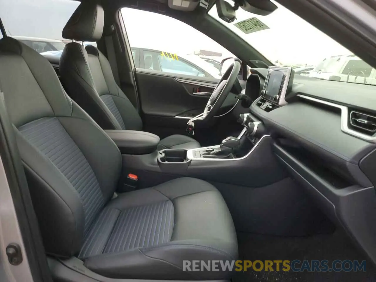 5 fotografías del automóvil dañado JTME6RFV0MD517017 TOYOTA RAV4 2021