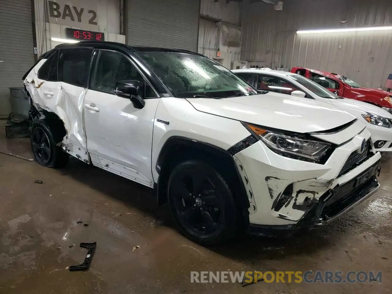 4 fotografías del automóvil dañado JTME6RFV2MJ010167 TOYOTA RAV4 2021