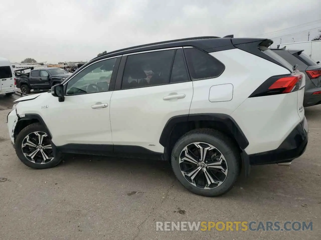 2 fotografías del automóvil dañado JTMEB3FVXMD004706 TOYOTA RAV4 2021