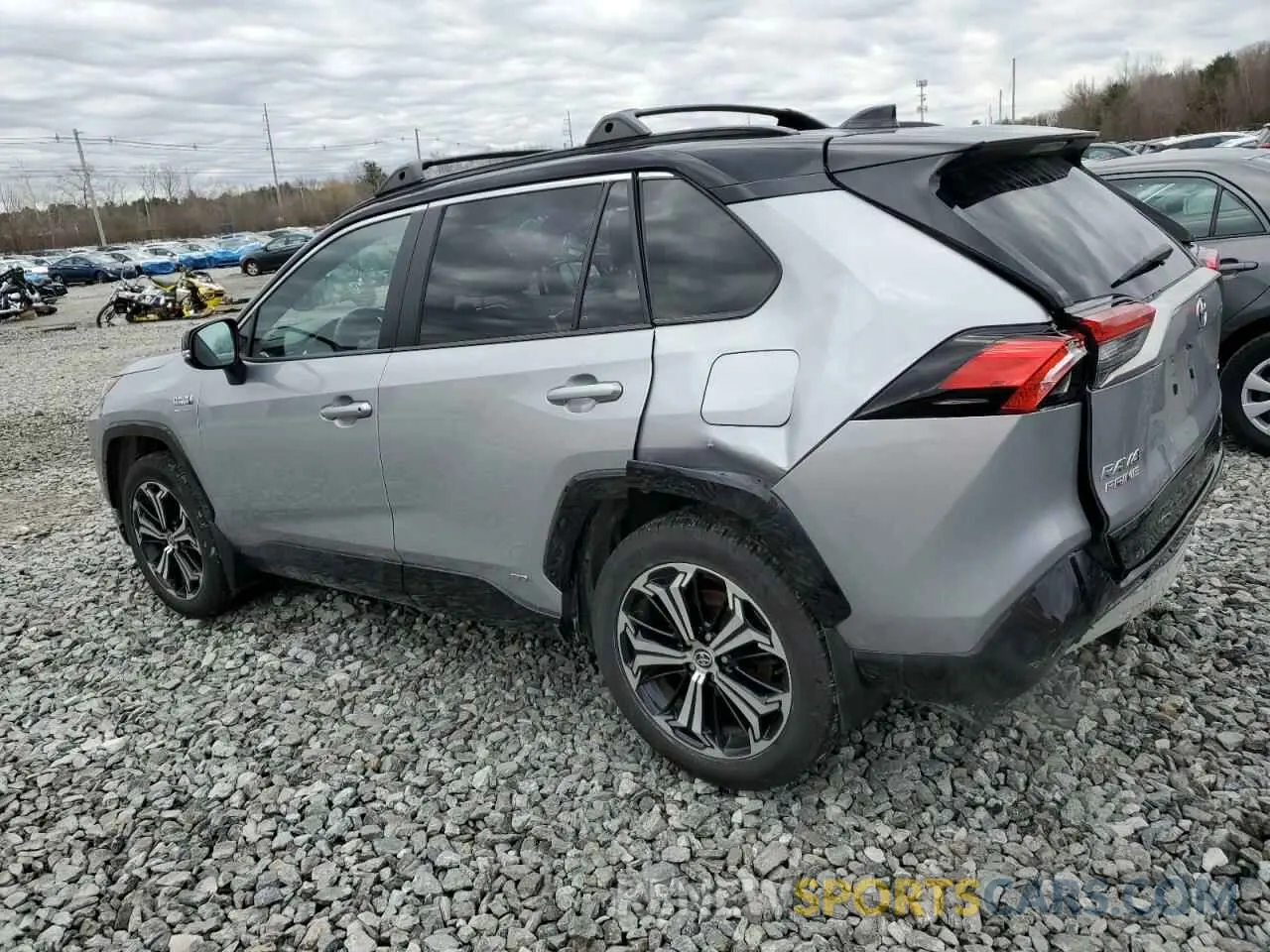 2 fotografías del automóvil dañado JTMFB3FV3MD074472 TOYOTA RAV4 2021