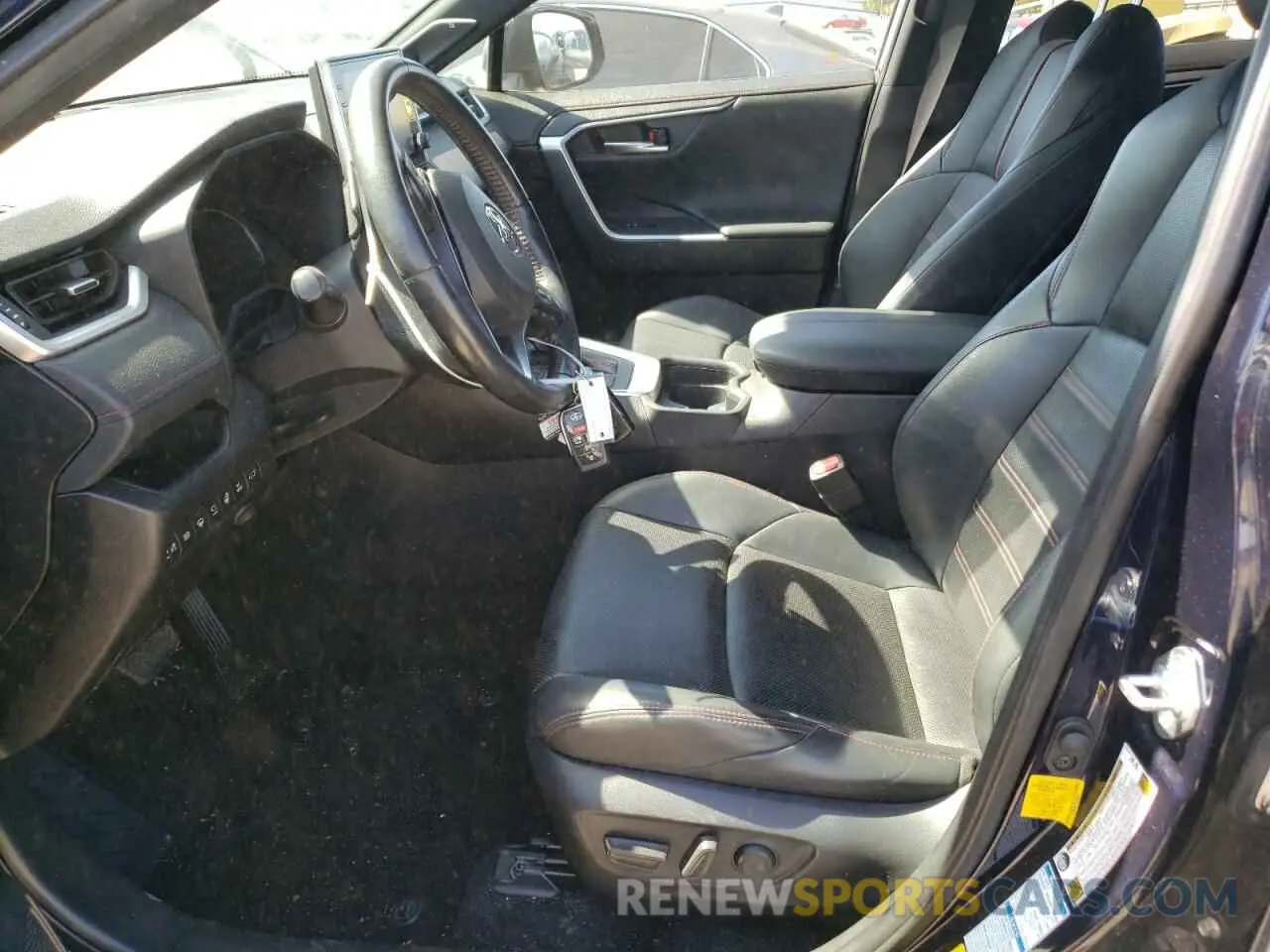 7 fotografías del automóvil dañado JTMFB3FV7MD004621 TOYOTA RAV4 2021