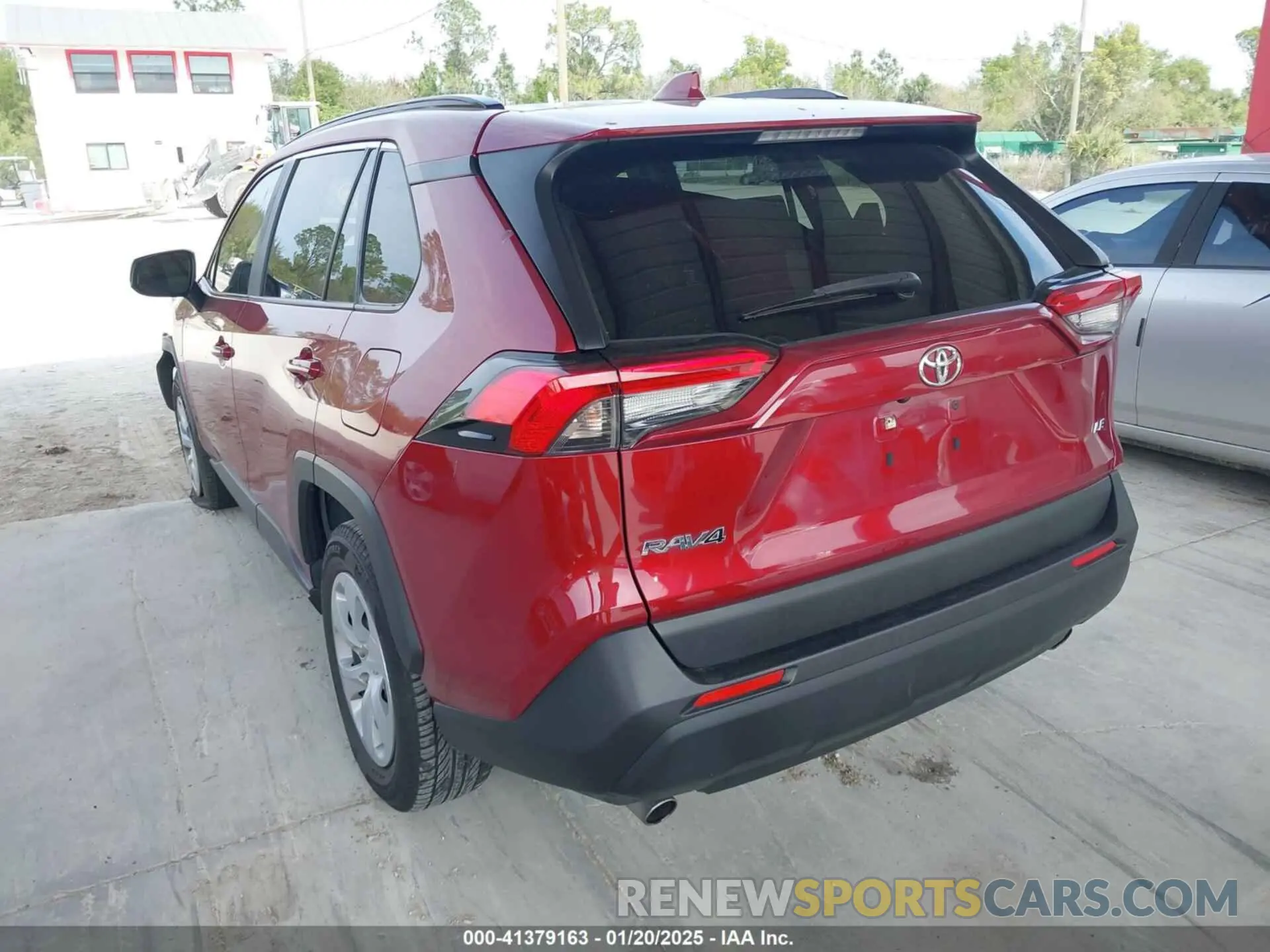 3 fotografías del automóvil dañado JTMH1RFV2MD066426 TOYOTA RAV4 2021