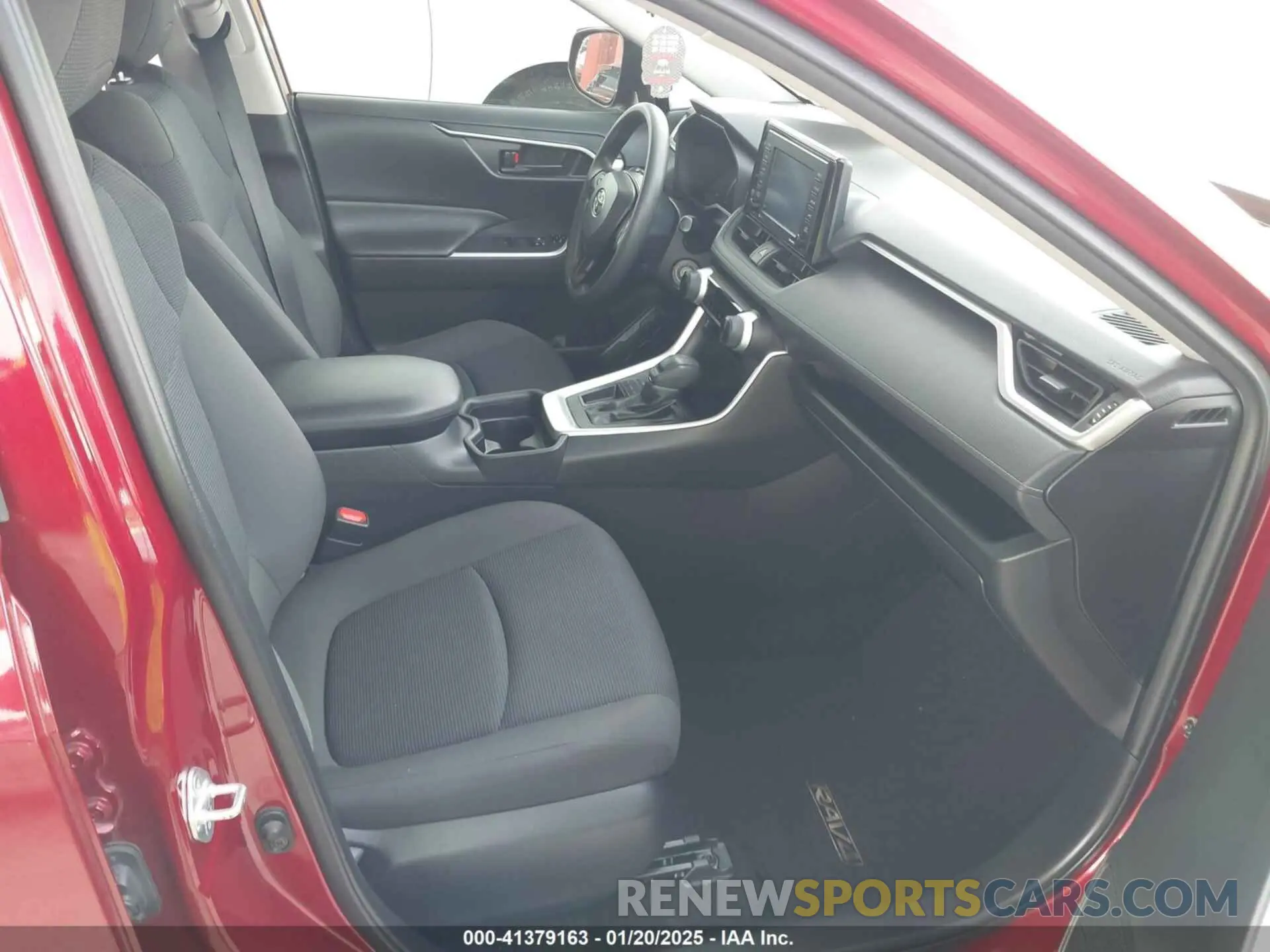 5 fotografías del automóvil dañado JTMH1RFV2MD066426 TOYOTA RAV4 2021