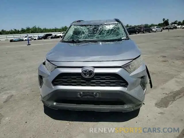 14 fotografías del automóvil dañado JTMK1RFV0MD065829 TOYOTA RAV4 2021