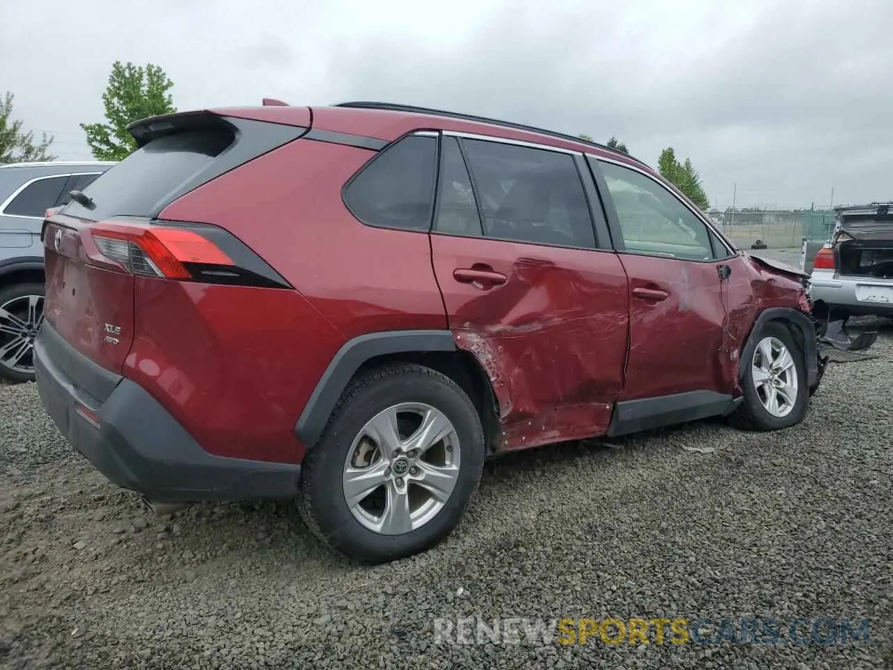 3 fotografías del automóvil dañado JTMP1RFV1MD071242 TOYOTA RAV4 2021