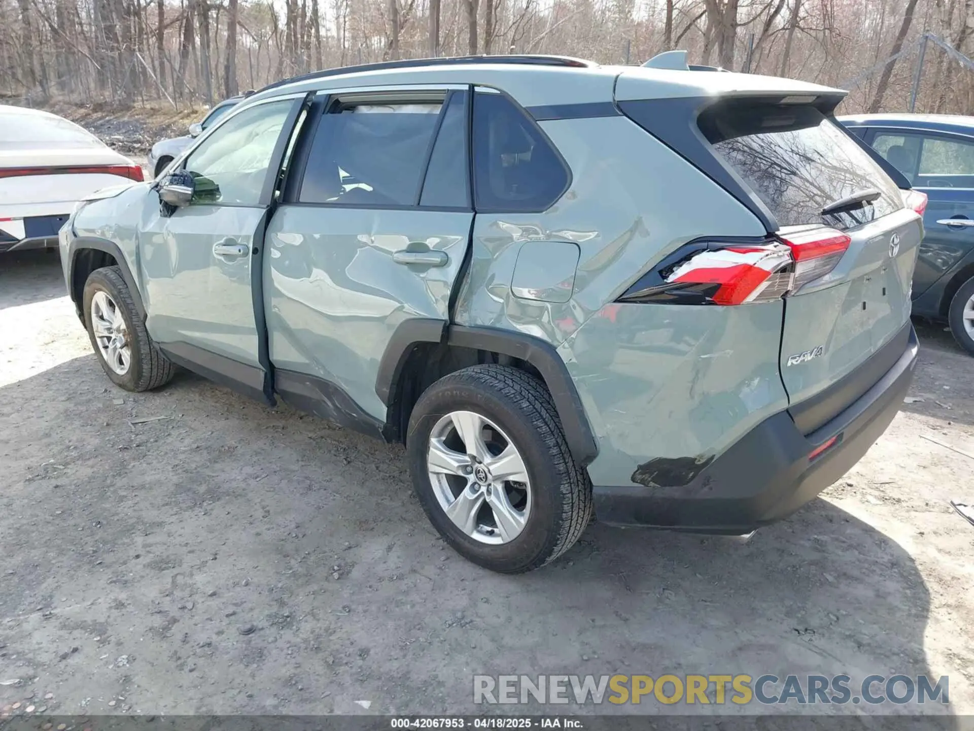 3 fotografías del automóvil dañado JTMP1RFV1MD076165 TOYOTA RAV4 2021