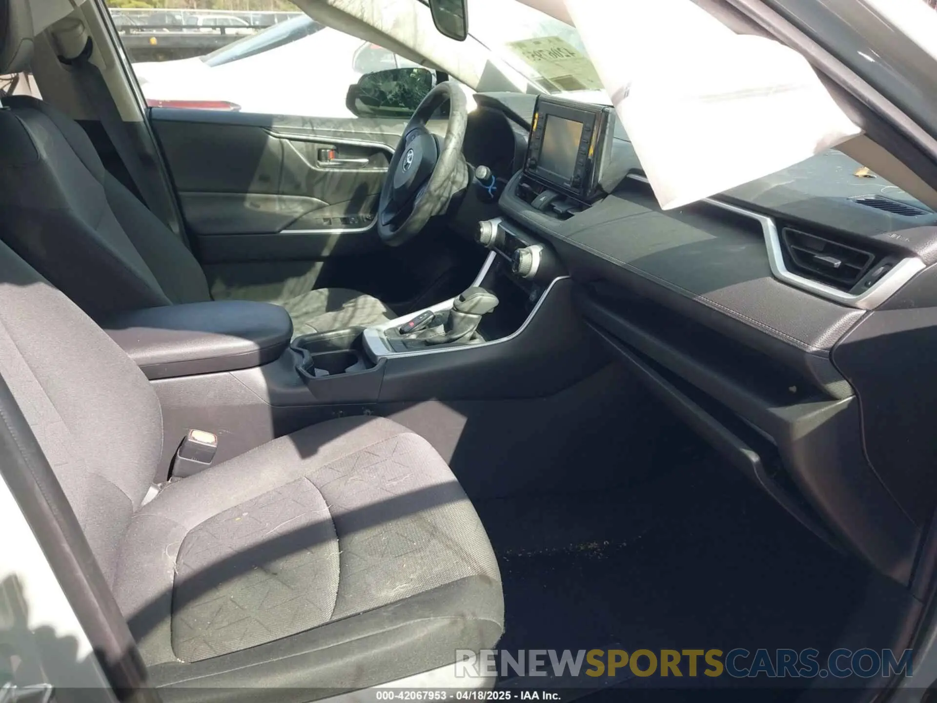 5 fotografías del automóvil dañado JTMP1RFV1MD076165 TOYOTA RAV4 2021