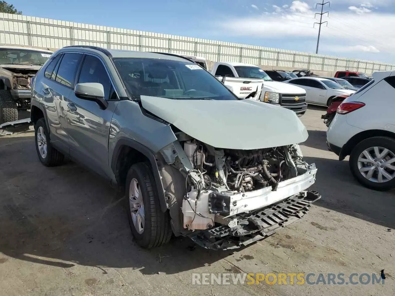 4 fotografías del automóvil dañado JTMP1RFV2MD077101 TOYOTA RAV4 2021