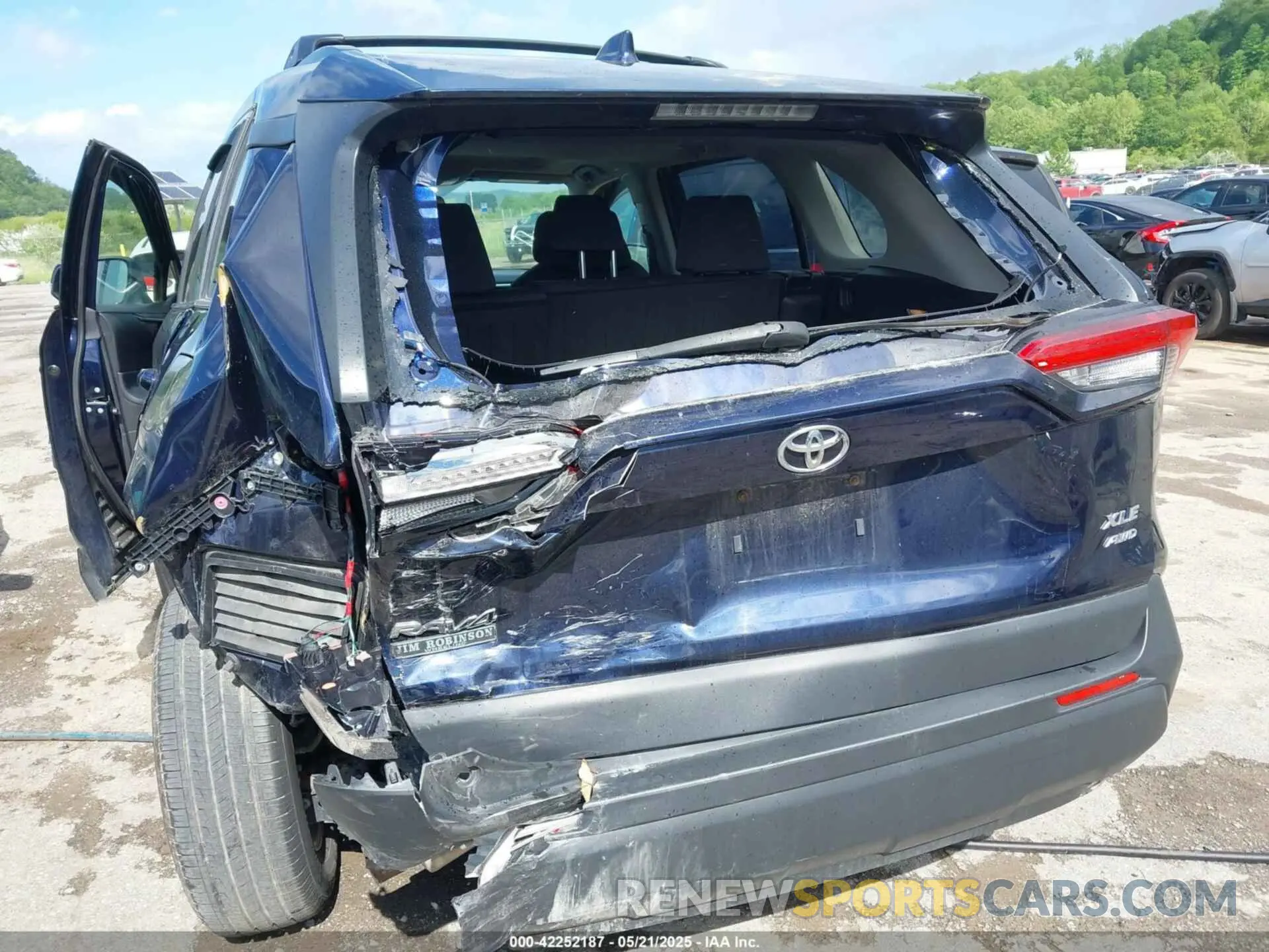18 fotografías del automóvil dañado JTMP1RFV4MD071915 TOYOTA RAV4 2021