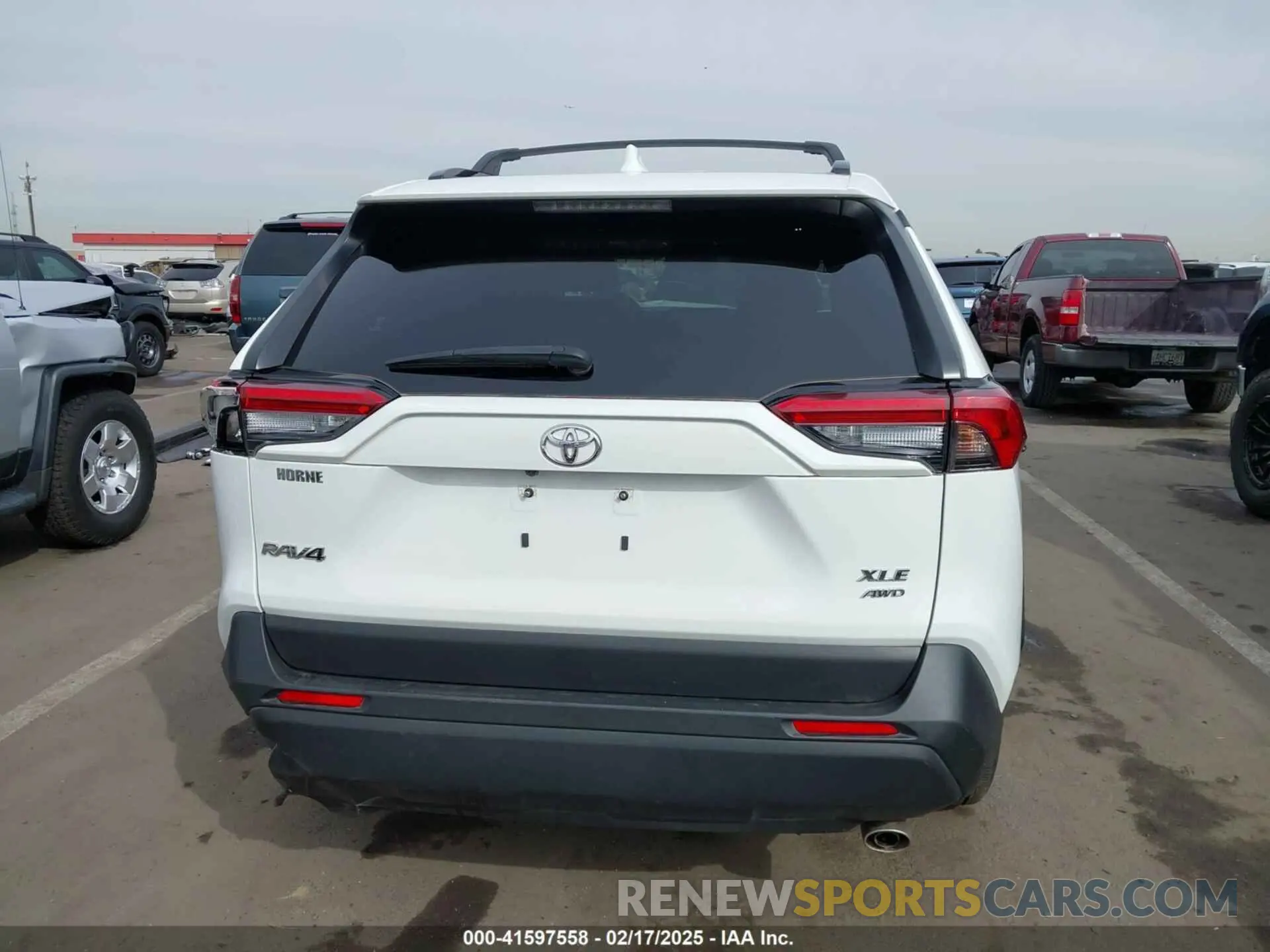 17 fotografías del automóvil dañado JTMP1RFV8MD084781 TOYOTA RAV4 2021