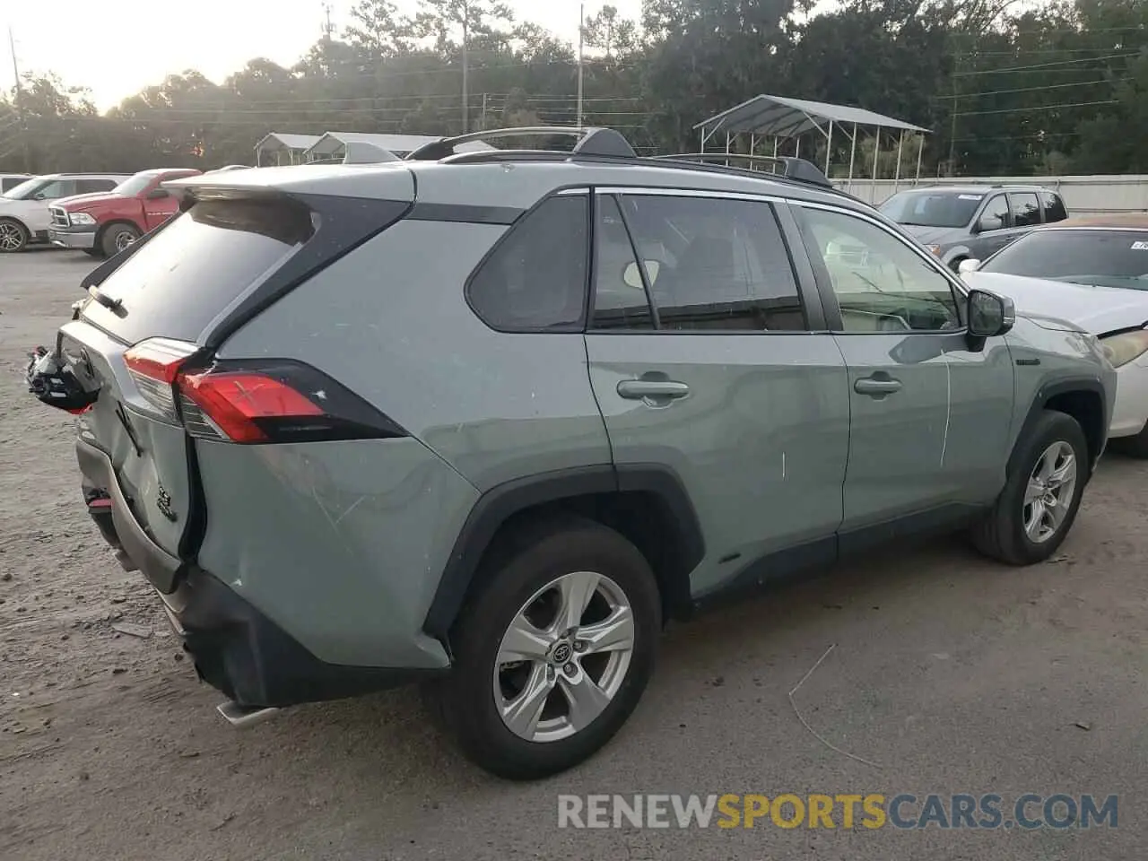 3 fotografías del automóvil dañado JTMRWRFV5MD136071 TOYOTA RAV4 2021