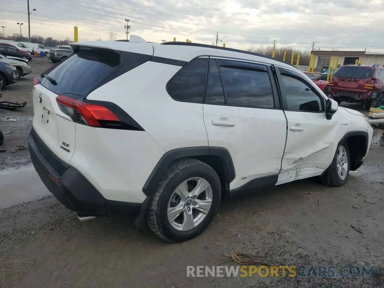 3 fotografías del automóvil dañado JTMRWRFV5MJ053662 TOYOTA RAV4 2021