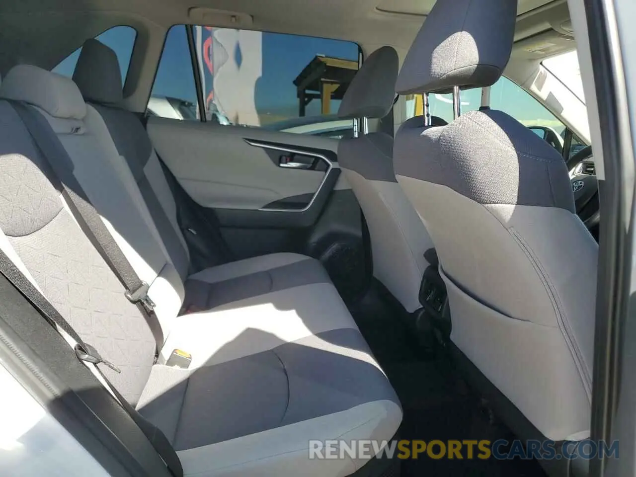 11 fotografías del automóvil dañado JTMRWRFV6MD559354 TOYOTA RAV4 2021