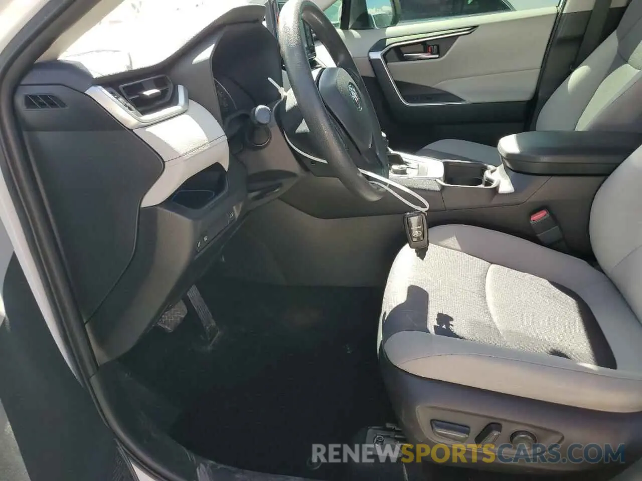 7 fotografías del automóvil dañado JTMRWRFV6MD559354 TOYOTA RAV4 2021