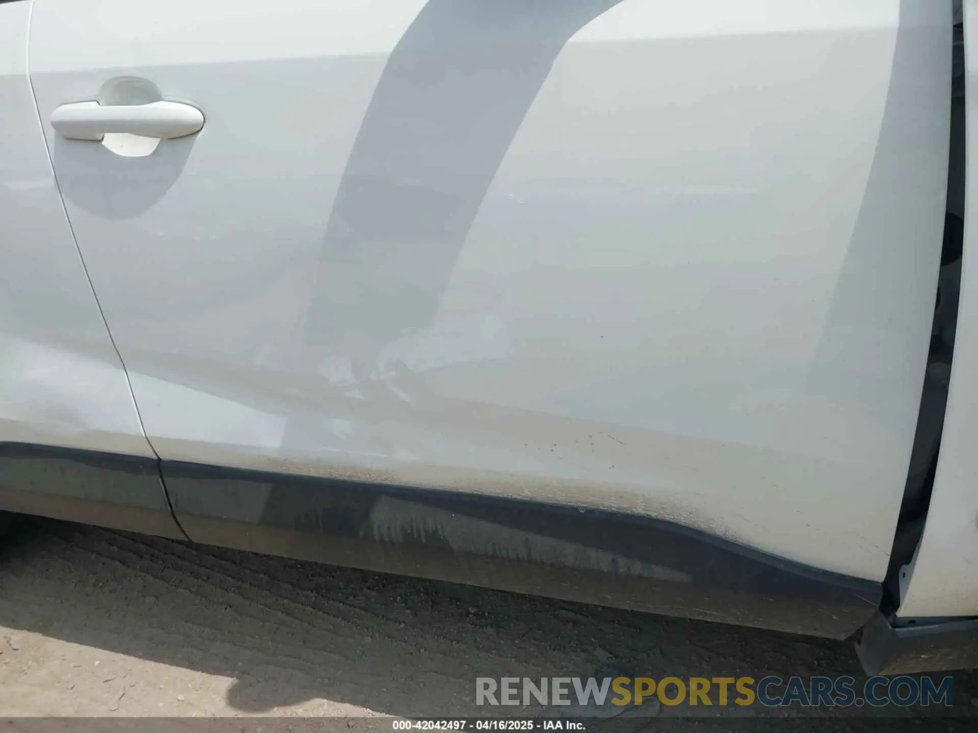 19 fotografías del automóvil dañado JTMW1RFV2MD065624 TOYOTA RAV4 2021