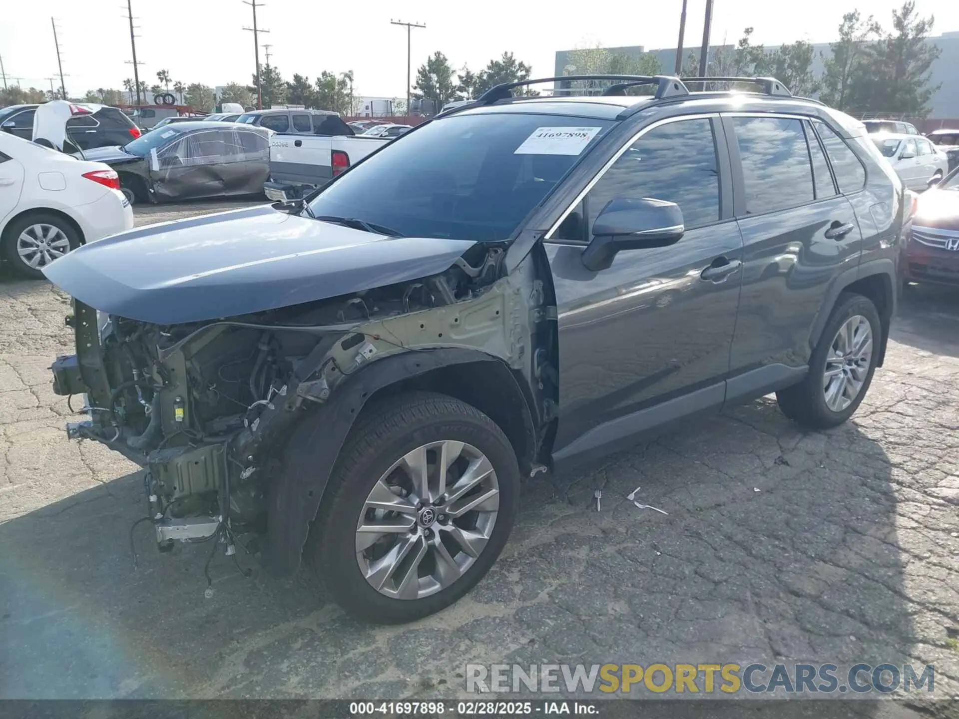 2 fotografías del automóvil dañado 2T3A1RFV0NW321158 TOYOTA RAV4 2022