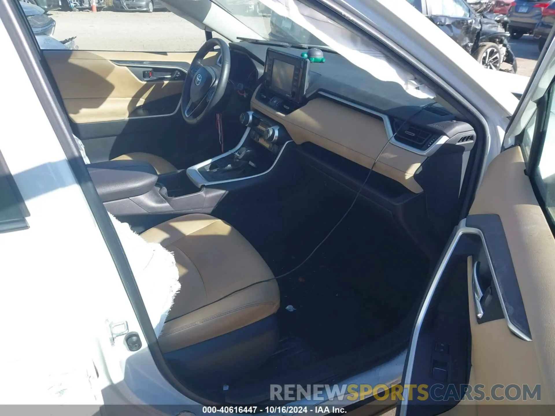 5 fotografías del automóvil dañado 2T3A1RFV6NW272063 TOYOTA RAV4 2022