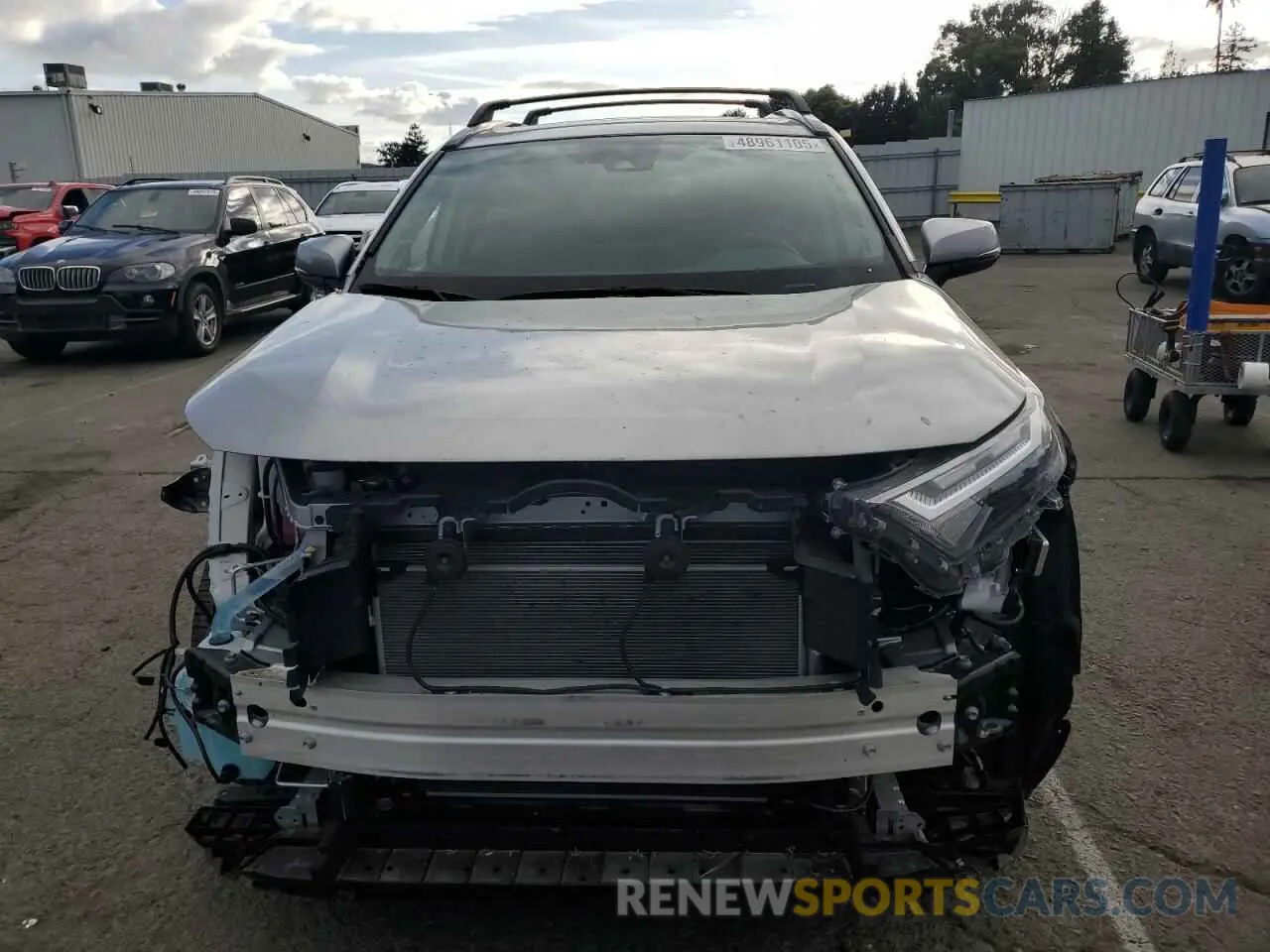 5 fotografías del automóvil dañado 2T3A1RFV7NW253330 TOYOTA RAV4 2022