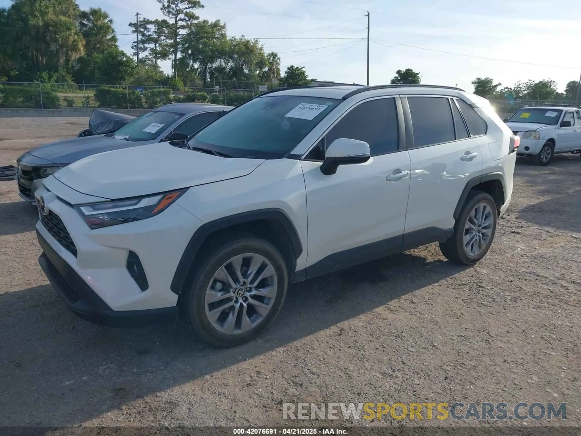 2 fotografías del automóvil dañado 2T3C1RFV1NW235608 TOYOTA RAV4 2022